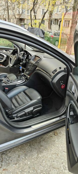 Vând Opel insigna 2.0