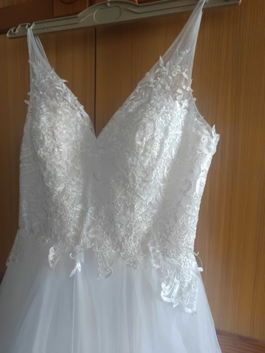 Чисто нова булченска рокля