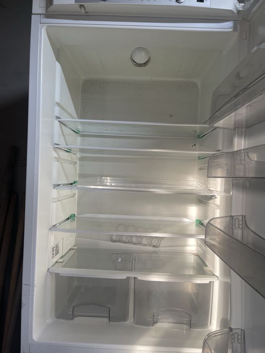 Холодильник двухкамерный бу