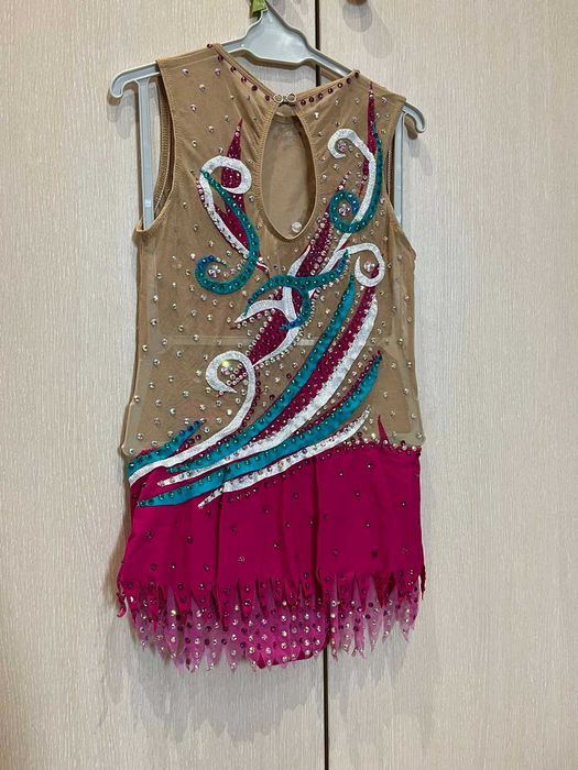 Трика за художествена гимнастика