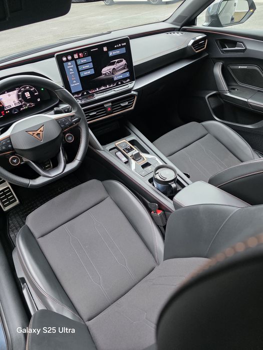 Cupra leon /trapa/automat/2025/tsi/hibrid/led/cokpit/etc.