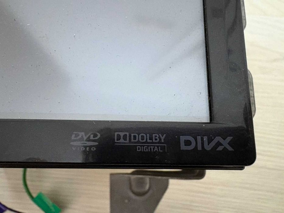 Продам магнитолу JVC в комплекте
