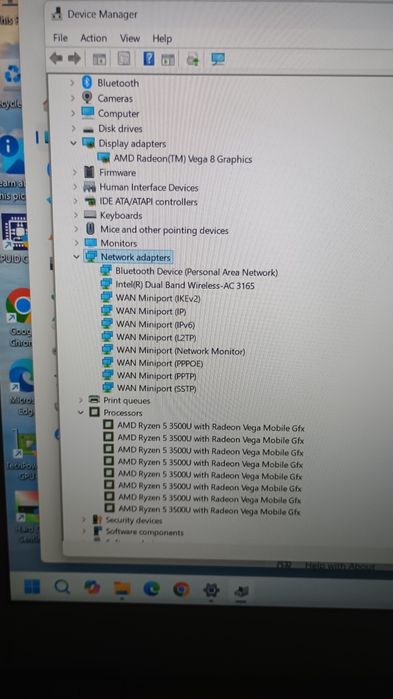 Laptop Medion Ryzen  5 3500u quadcore 8 nuclee 4 ghz fiecare 16gb ram ddr4 ssd 250gb carcasa ca noua baterie 0 ore pt ca a stat nefolosit multa vreme