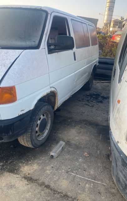 Vas lichid parbriz Volkswagen VW Transporter T4