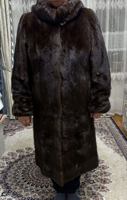 Продам норковую шубу