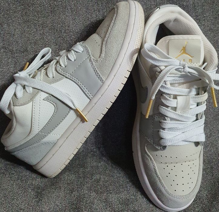 Кроссовки Nike Air Jordan 1 Low Paris