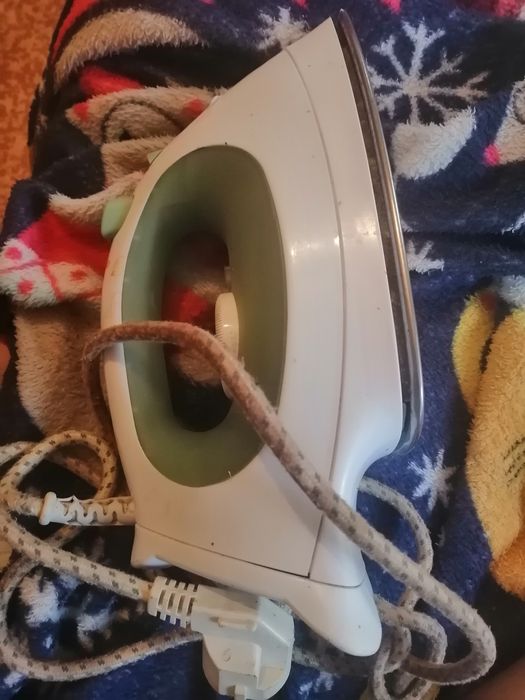 Утюг без коробки