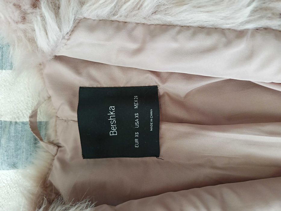 Vestă blană Bershka măr. xs