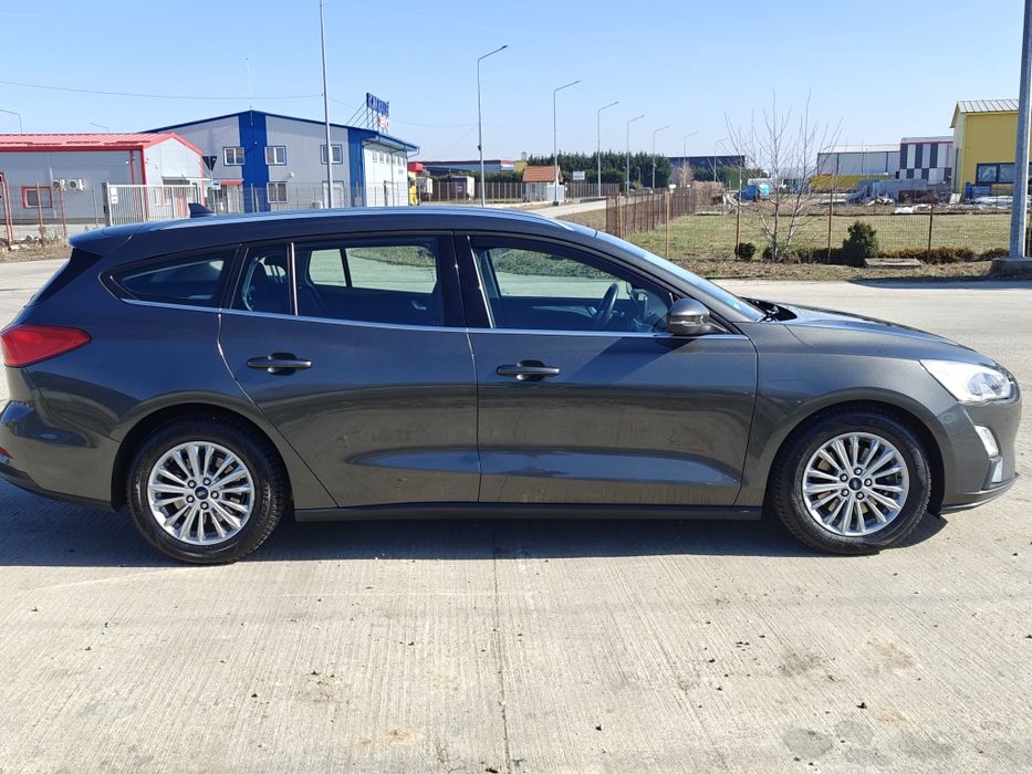 FORD Focus 2019 — imagine 4
