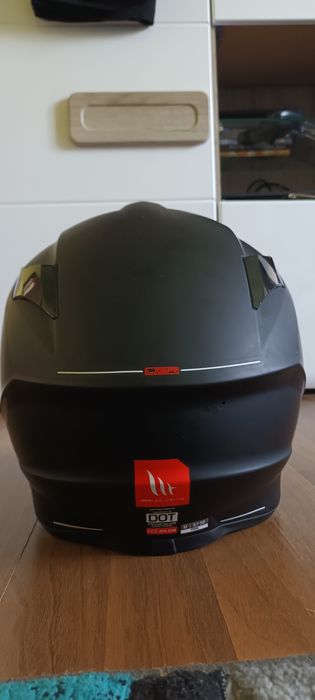 vând cască moto mthelmets mărimea m