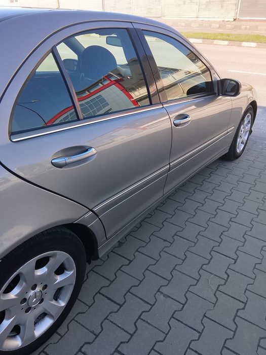 Mercedes Benz c220