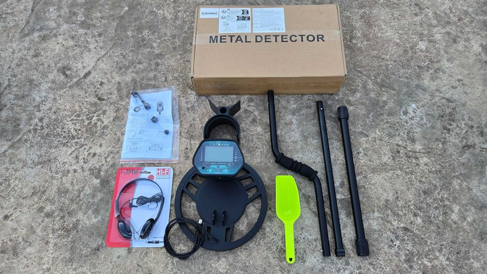 Нов водоустойчив металдетектор,пълен комплект