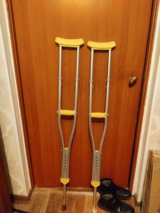 Костыли подмышечные