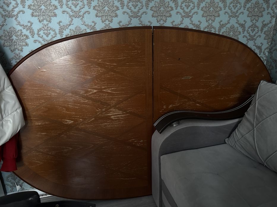 Стол б/у дуб малазийский