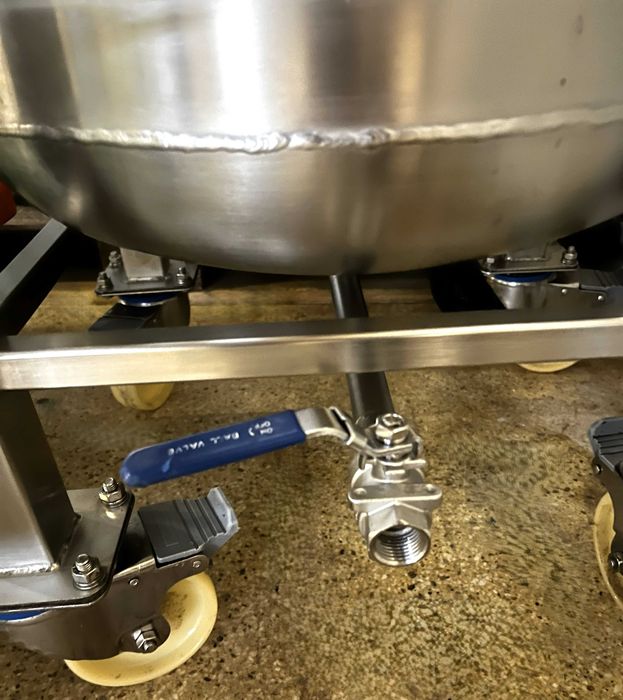 Неръждаем съд за течности под налягане