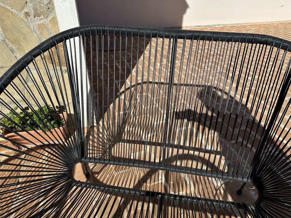 Продавам градински диван