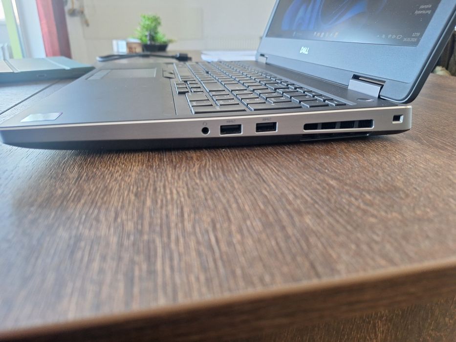 Laptop DELL Precision 7540