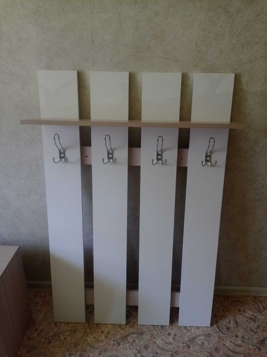 Продам прихожую 25000