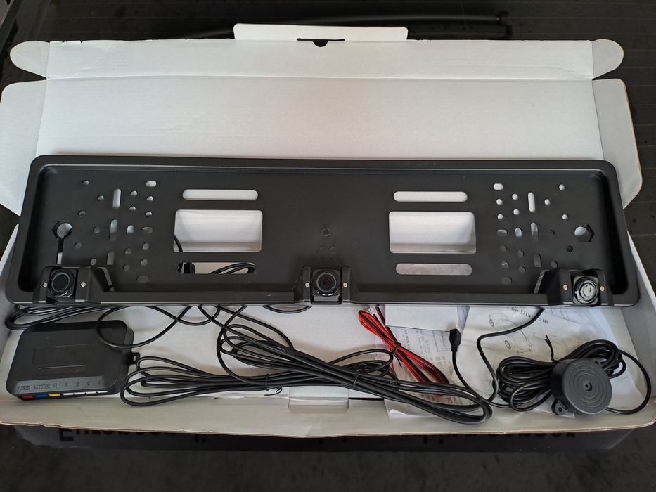 Парктроник в рамка за номера