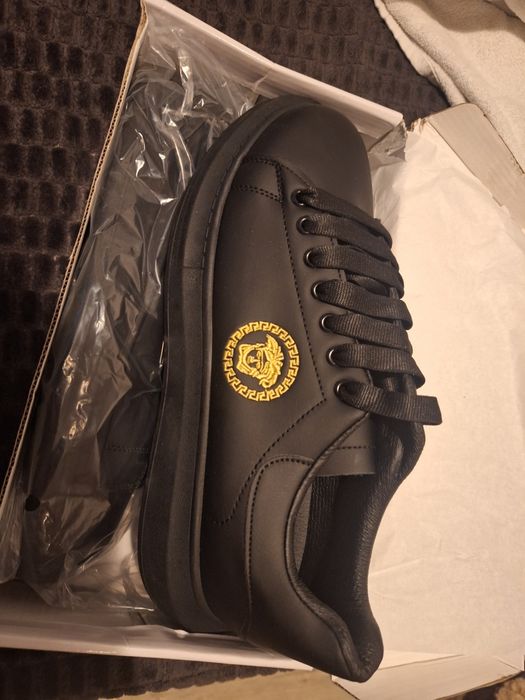 Adidasi versace nr 43