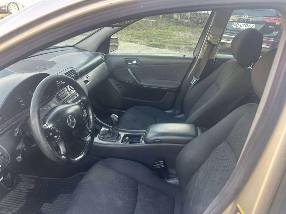 Vând/schimb Mercedes-Benz