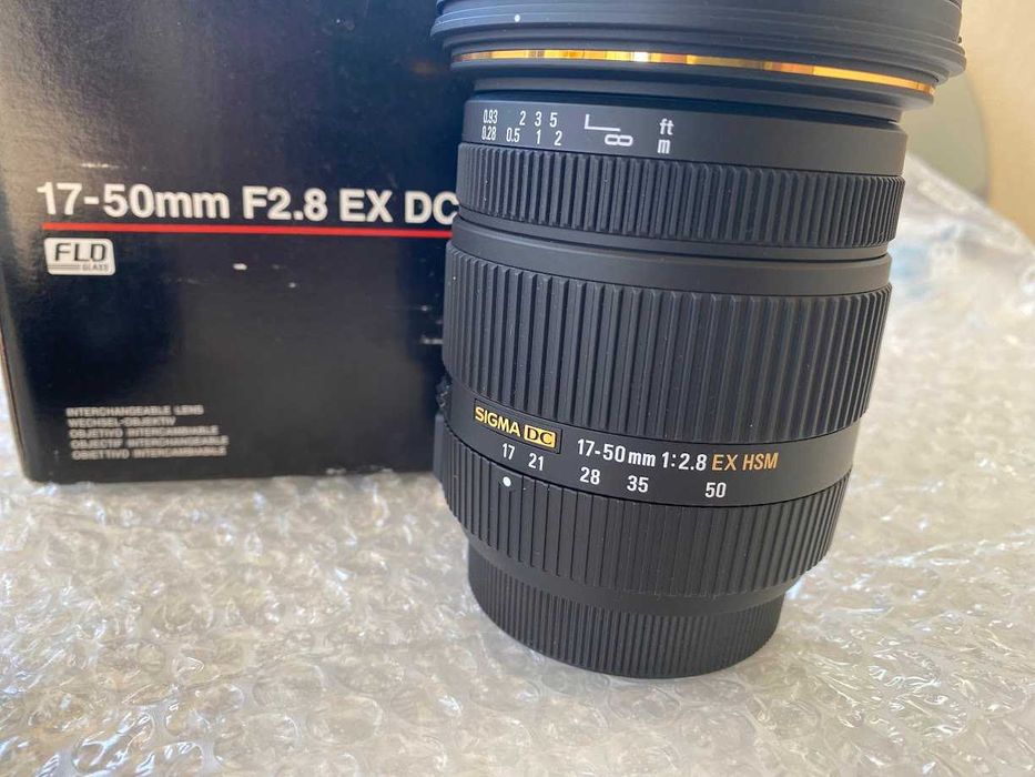 Sigma 17-50 mm F2.8 EX DC - pentru DSLR Sony A-mount