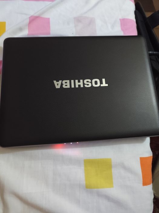 Laptop Toshiba Portege M900 - 8GB RAM - Ideal pentru Office / Școală