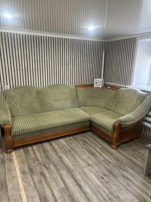 Продам угловой диван