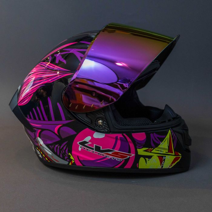 Каска за мотор , пистов , скутер , ел. тротинетка и др./Размер S 55–56