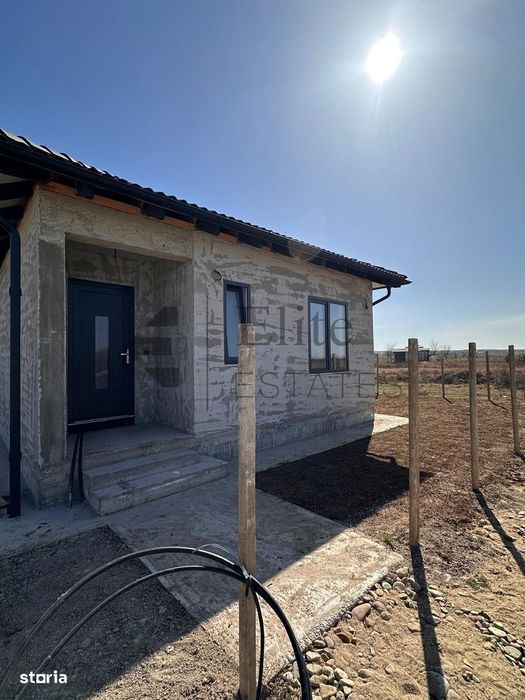 Casa cu 3 camere de vânzare în Cihei