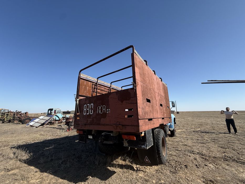 Продаю ЗиЛ 5301 Бычок