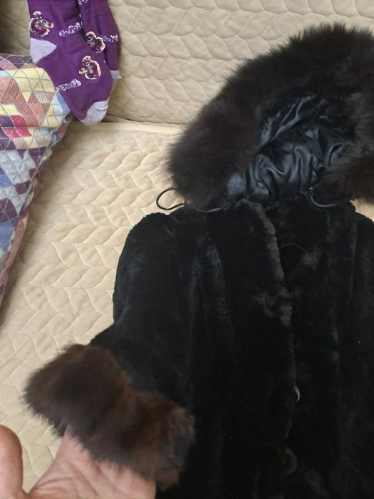 Продам комбинезон, куртку и шубку на девочку