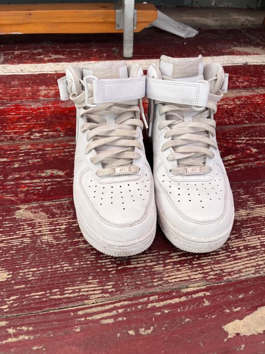 Air force 1 mid conditie 9/10 sunt putin murdari