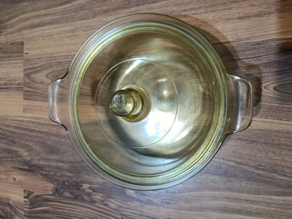 Продавам йенска тенджера