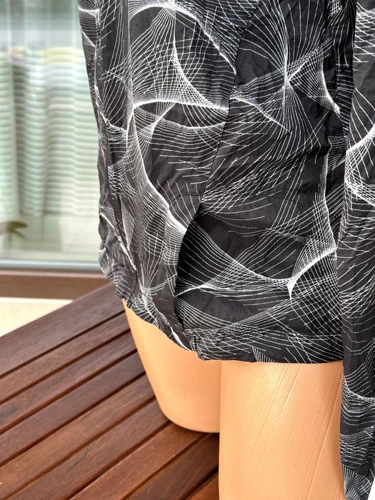 Дамска ветровка Nike Shield - размер S, много добро състояние