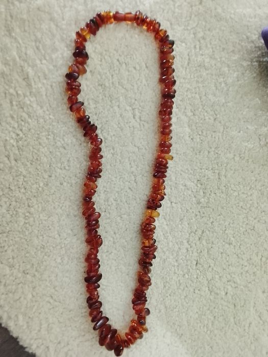 Продам Натуральные Янтарные бусы