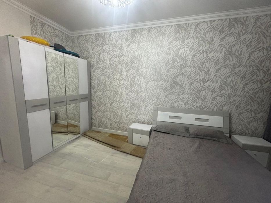 Продам спальный гарнитур