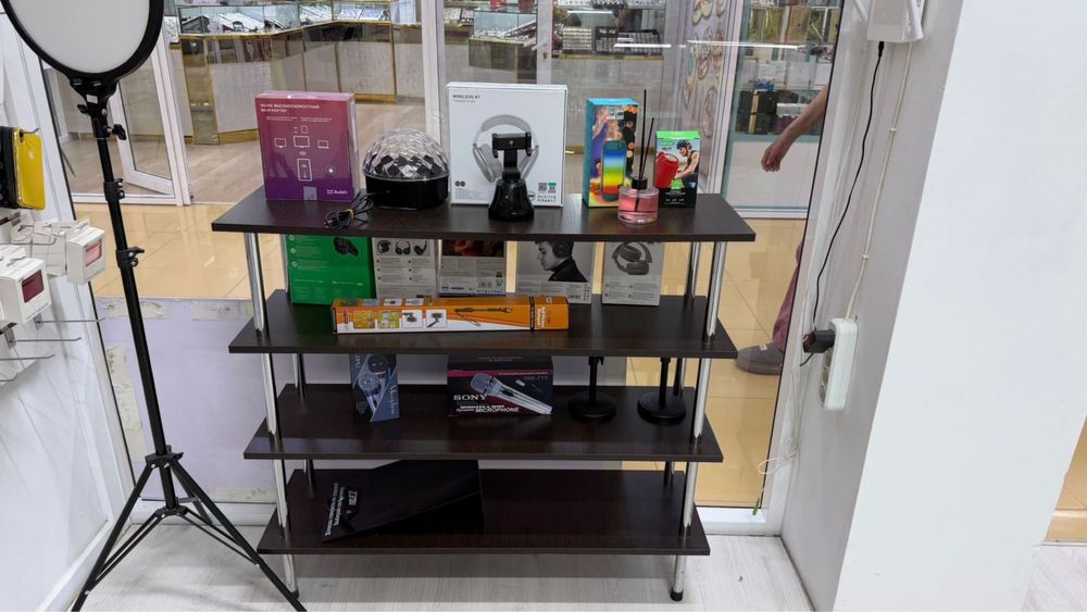 Продам эконом-панели и витрины