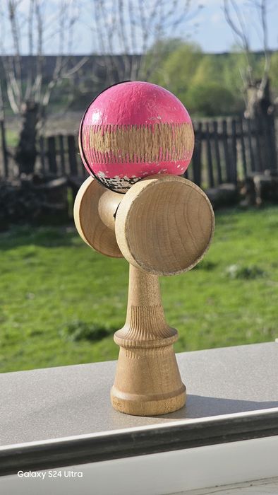 Kendama sweets broken bones roz