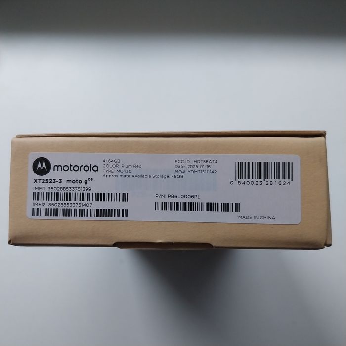 Vand Motorola G05, sigilat, 2 ani garantie la Emag