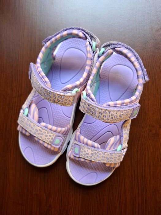 Светещи сандали + подарък найк