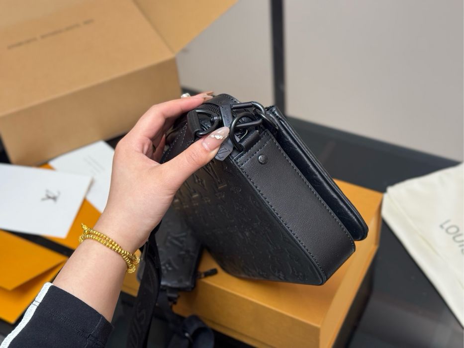 Барсетка Louis Vuitton LV