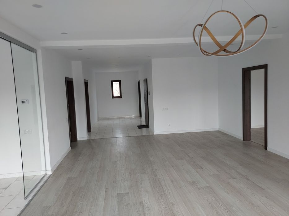 PF.dau in chirie 150mp,et.vila în cart.Gheorgheni