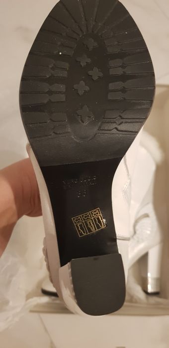 Обувь. Сапоги. Производство Италия