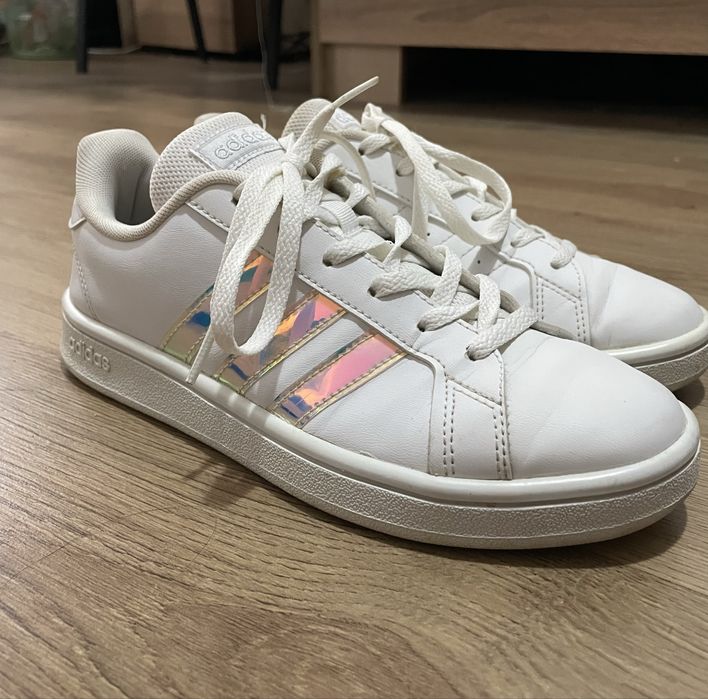 Оригинални маратонки Adidas