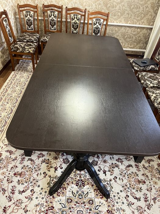 Стол раздвижной в соброном виде 3 мет