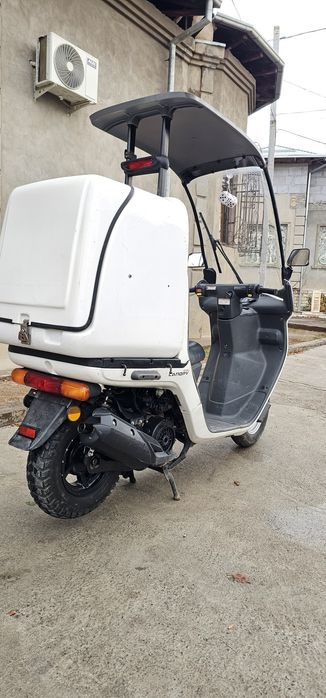 Skuter Xonda gyro kanopy sotiladi xolati zor