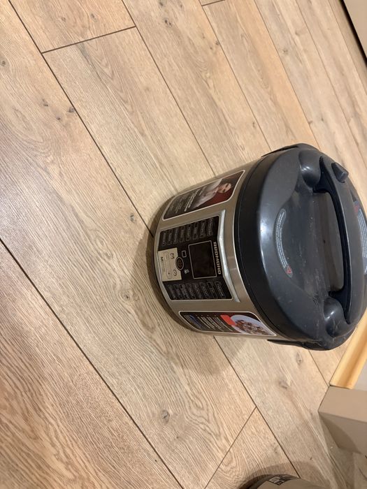 Мултиварка. Продам две б/ мультиварки