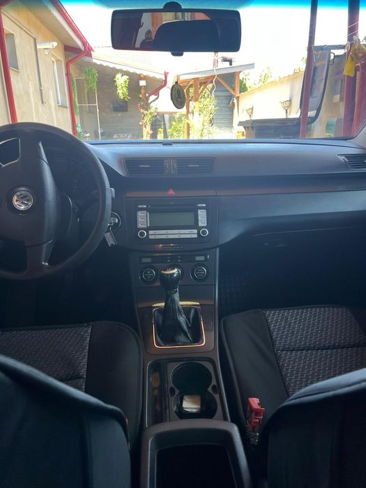 Închirieri auto BMW SKODA PASSAT