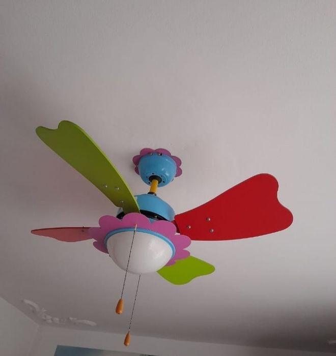 Candelabru  pentru camera copiilor.